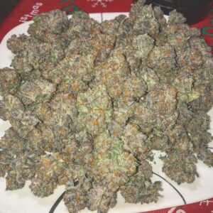Sour-Tangie-Weed-Strain